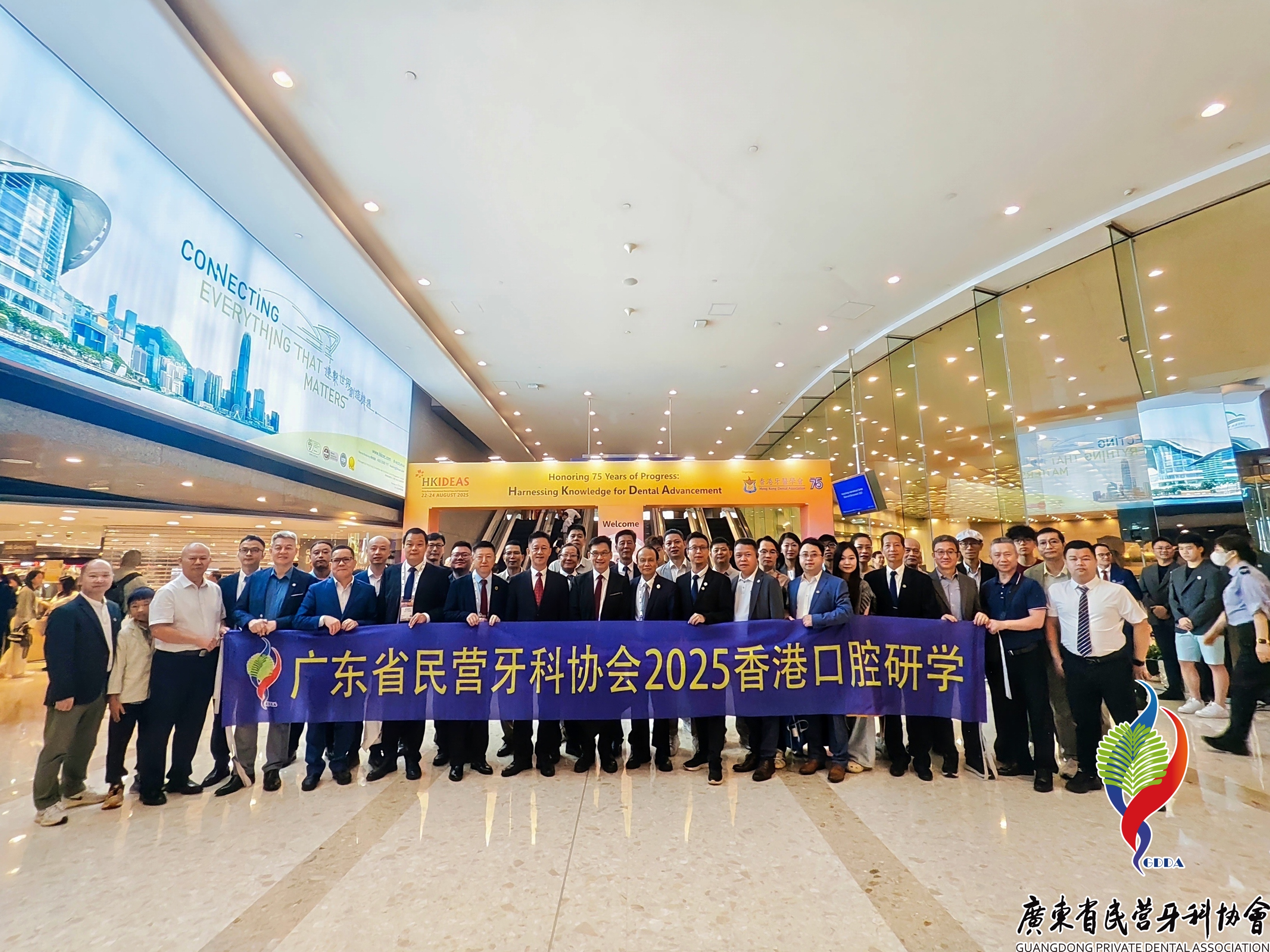 1756188321438418.jpg de195272-3b42-40e7-8c2b-fa86a0d6dbb8.jpg